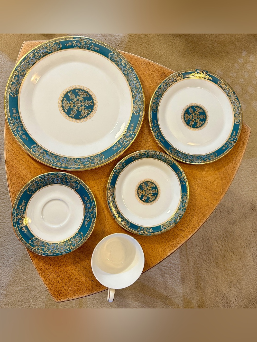 Royal Doulton Teal and Gold Porcelain Dinnerware Set